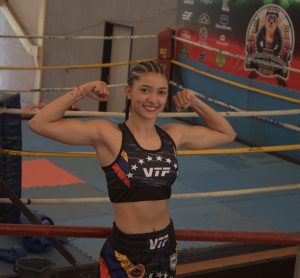 YURIANA ORTEGA GANA ORO EN TORNEO DE WUSHU EN COLOMBIA