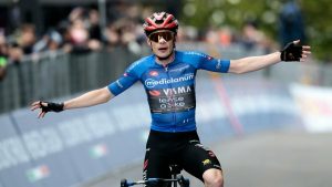 VINGEGAARD DISFRUTA OTRO TRIUNFO Y APUNTA A LA CRI