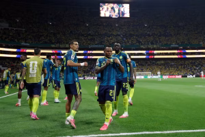 COLOMBIA LIDERA EL GRUPO K CON UN 3 X 1 FRENTE A UZBEKISTÁN
