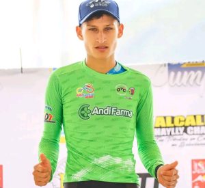 ALEJANDRO PAMPLONA LÍDER Y CAMPEÓN JOVEN DE PUNTA A PUNTA