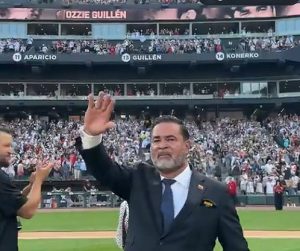 “OZZIE” ENTRA AL SALÓN DE LOS INMORTALES DE LOS MEDIAS BLANCAS DE CHICAGO
