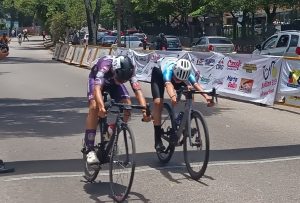 JUVENILES YUBER Y DAYANA GANAN ETAPA 2 DEL TOUR ANDINO