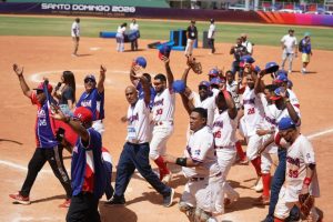JCAC. DOMINICANA DOMINA AL CAMPEON MUNDIAL Y LOGRA  ORO DEL SOFTBOL