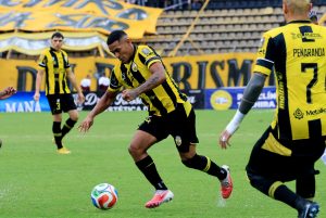 «CARRUSEL» AURINEGRO SIN MARGEN DE ERROR PARA NO DESCARRILAR