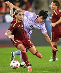 VINOTINTO PLANTÓ FÉRREA RESISTENCIA ANTE LOS COREANOS