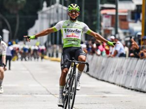 BARINÉS LINAREZ CORTA RACHA COLOMBIANA Y GANA LA QUINTA